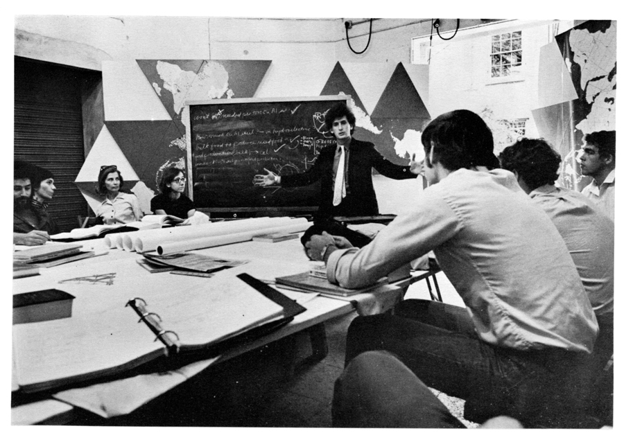 Buckminster Fuller leads a lab
